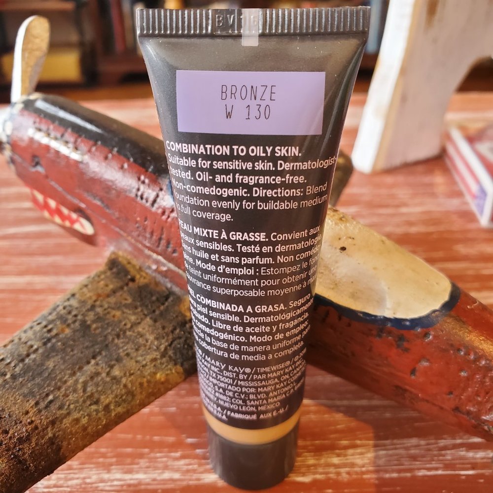 Bronze W 130 (Warm) Matte 3D Foundation - Mary Kay - Picture 1 of 3